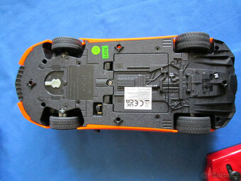Lamborghini a robotauto na ovládání - 4