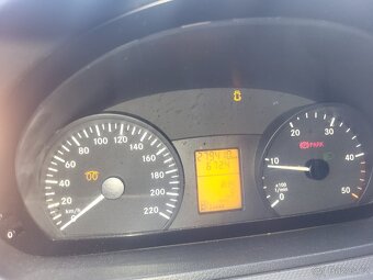 Mercedes Vito - 4