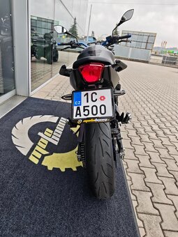 Yamaha XJ6 N - 4