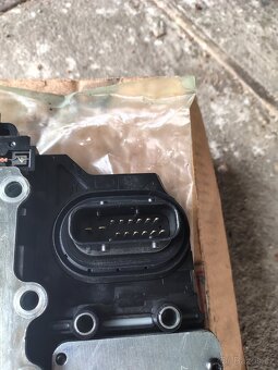 Prodám řídící jednotku aut.prevodovky. - 4