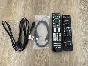 3D TV Panasonic Viera LED 42” + chromecast - 4