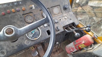 Traktorbagr zetor 7745 rv 1995 - 4
