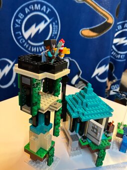 Lego Minecraft 21173 - 4