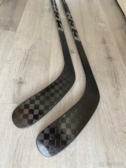 2x hůl CCM Trigger 5 85flex P29 levá ZÁRUKA - 4