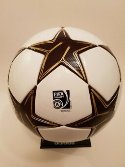 Adidas Finale London 2011 Women's Champions League Matchbal - 4