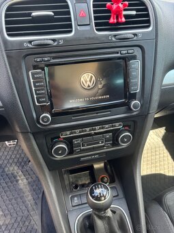 Vw golf 2.0tdi-ČR 103 kw highline - 4