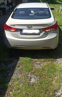Hyundai Elantra 1,6 benzín - 4