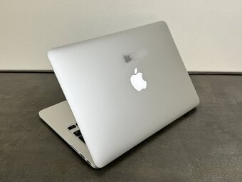 Macbook Pro 13" Retina 2015 128GB / 8GB / i5 - 4