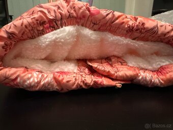 dětská bunda zimní vel. 6-9měsíců, rukavice - 4