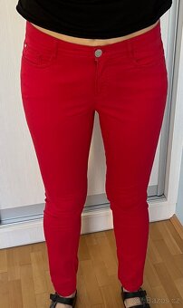 Dám. červené letní plátěné kalhoty, vel. 38, sleva 1.660 Kč - 4