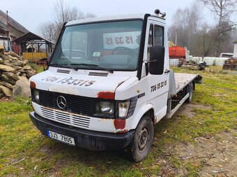 Odtahovka Mercedes Benz 310 d - 4