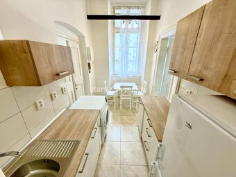 Prodej bytu 2+1, 30 m2, OV, Praha 1, ul. Smetanovo nábřeží - 4