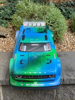 Arrma Infraction 8S BLX 1:7 RTR - 4