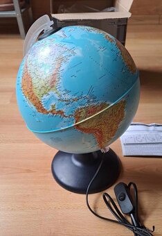 Svítící nový globus Nova Rico 20 cm - 4