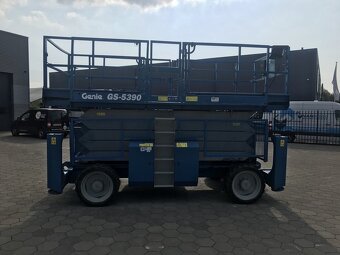 Nůžková terénní plošina GENIE GS 5390RT rv.2008 - 4