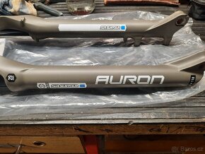 Přední vidlice Auron. - 4