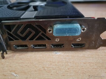 Nefunkční Sapphire Radeon NITRO+ RX 570, 8GB GDDR5 - 4