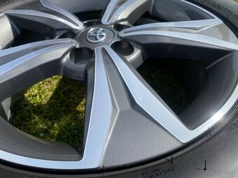 Toyota C-Hr krásná Alu kola - 4