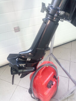 Lodní motor Mariner-Mercury 5 4t kr.n perfektní stav - 4