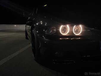 BMW E39 540i manuál - 4