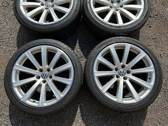 Original letni kola VW Omanyt 5x112 9J ET33 255/40 R19 - 4