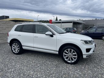 Volkswagen Touareg 3.0TDi 4x4 205PS FL EXCLUSIVE - 4