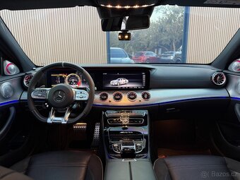 Mercedes-Benz AMG E 63 S 4Matic Panorama,360,Burmester,750PS - 4