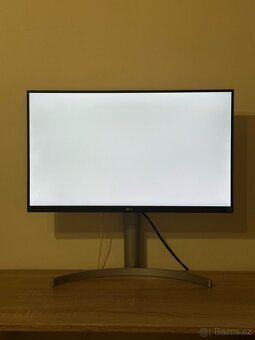 Herní a graficky monitor LG - 4