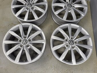Originál 17" VW Dijon 5x112 Golf 7 Octavia 3 - 4