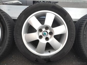 letní pneu 195/50 R15 82V na 15" alu discích Škoda Fabia I - 4