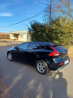 VOLVO D2 V40 2.0 D 88KW 85300KM - 4