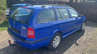 ŠKODA OCTÁVIA 1.6 MPI, RV. 2008, SERVISNÍ KNIHA. - 4