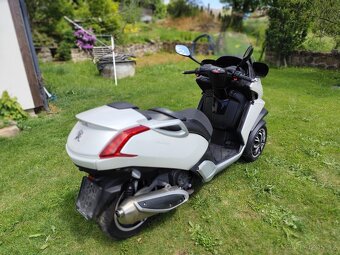 Peugeot METROPOLIS - 4