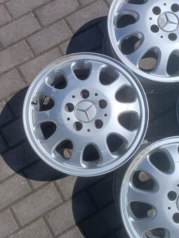 215. Originál ALU kola Mercedes A - 4
