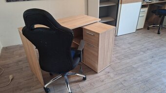 Psací stůl a židle - 4