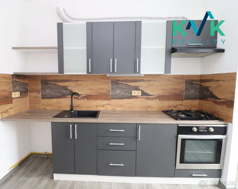 Pronájem bytu 2+1, po rekonstrukci, 60 m², Nová Role – ul. - 4