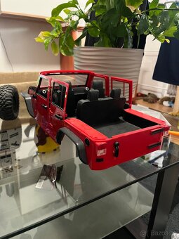 Custom podvozek na bázi Axial SCX10 III + kastle JEEP - 4