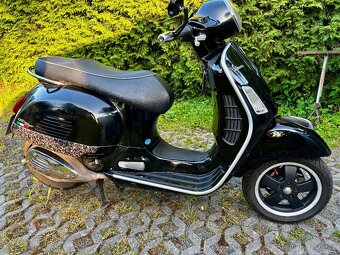 VESPA 300 GTS super - 4