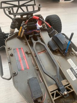 Traxxas Slash VXL 2WD – brushless, top stav, cena k jednání - 4