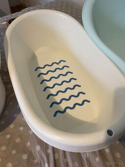 Přebalovací pult + 3x vanička + hrazdička + hrací podložka - 4