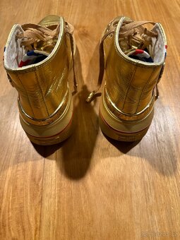 Limitovaná edice sběratelských tenisek Snoop Dogg Skechers - 4