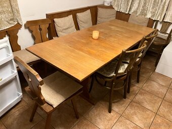 Starožitná komoda, jídelní stůl, lavice, židle - 4