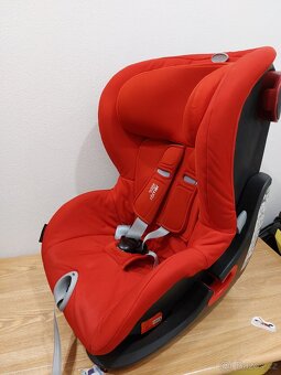 Britax Romer King II v červené barvě - 4