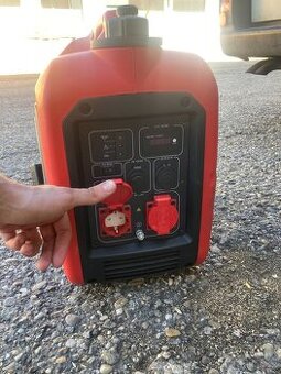 NEPOUŽITÝ GENERATOR ERAYAK 2400P - 4