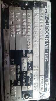 Elektromotor s převodovkou - 4