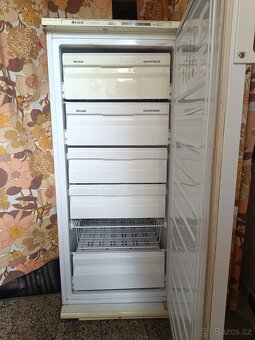 Prodám mrazák Indesit - 4