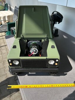 Rc auto Land Rover 1:10 - 4