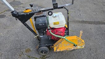 Řezací stroj na spáry NTC - RZ 121 - 4