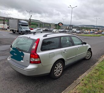 VOLVO v50,2.0D,98 kw,rok 10/2006 - 4