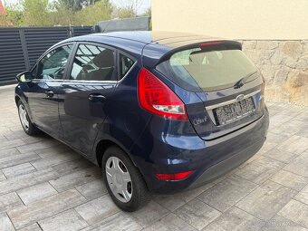 Ford Fiesta 1.2i 60kW/2010/5 dveří / klima/ Výhřev - 4